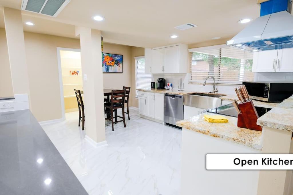Stunning Family Home In North Houston!!! - Briar Creek Spring Exteriör bild